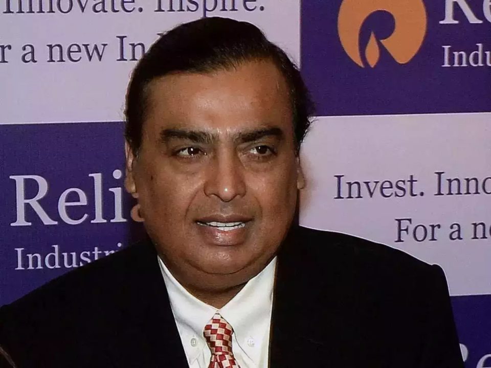 Mukesh Ambani's Big announcemnets_eq
