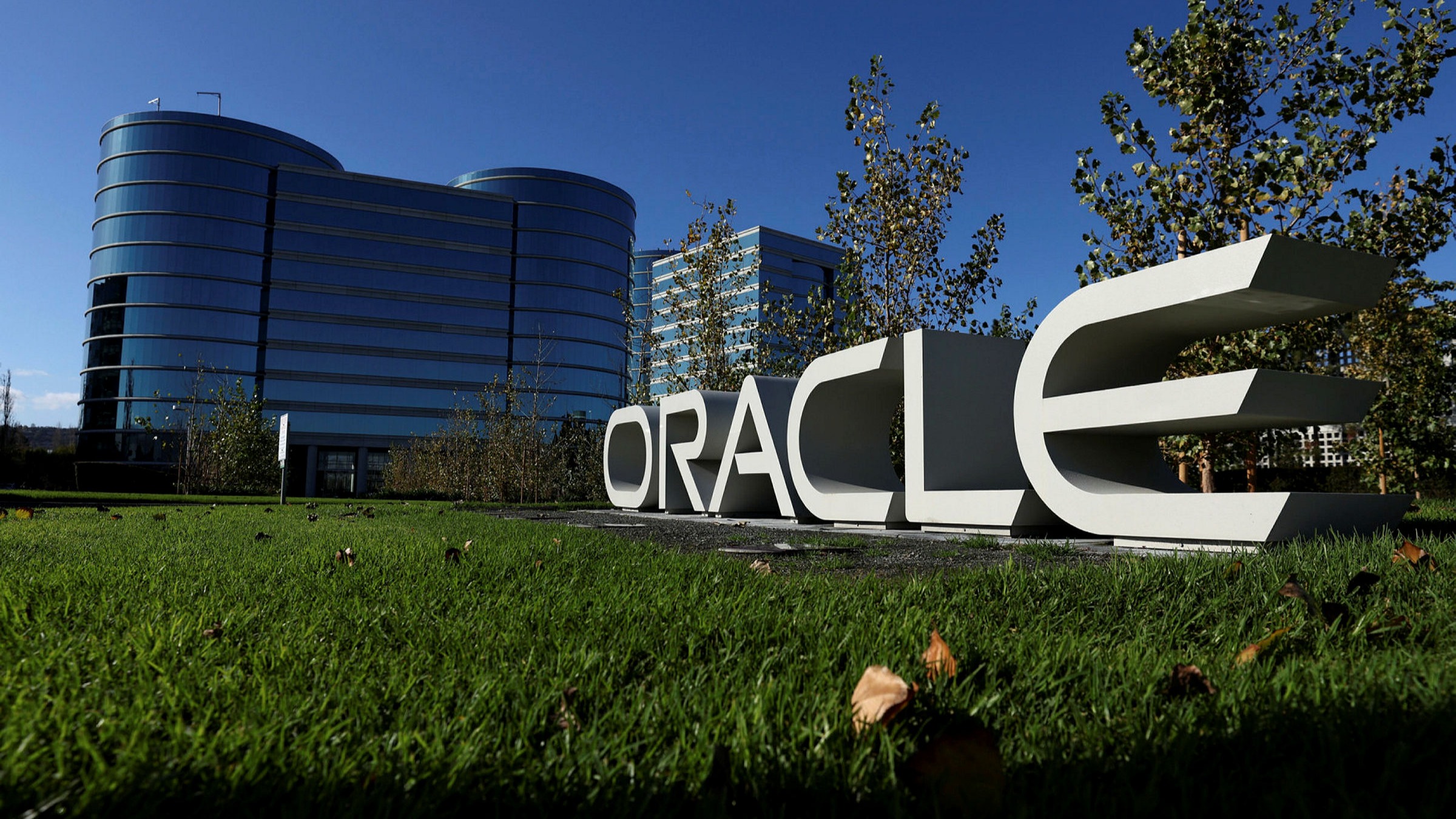 Oracle Fined $23 Mn by SEC for Bribing Officials in India, Turkey, and UAE - Equitypandit