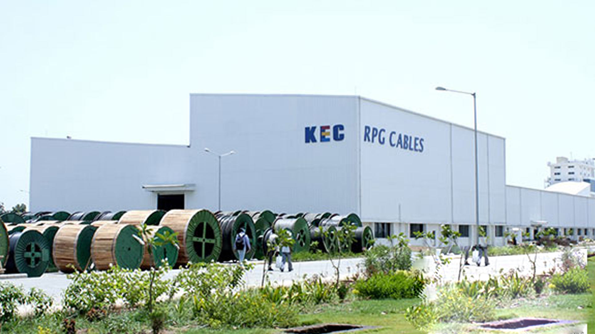 kec-international-share-rises-on-receiving-orders-worth-rs-1-213-crore-equitypandit