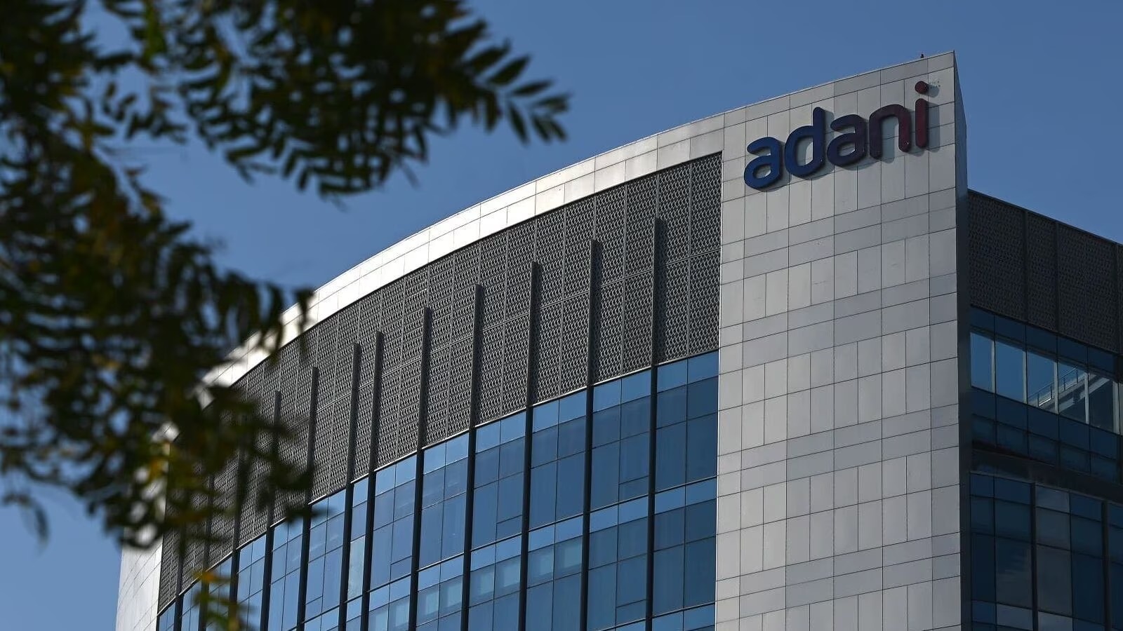 Adani-Hindenburg Row: SC Adjourns Hearing of SEBI's Plea to Extend  Investigation - Equitypandit