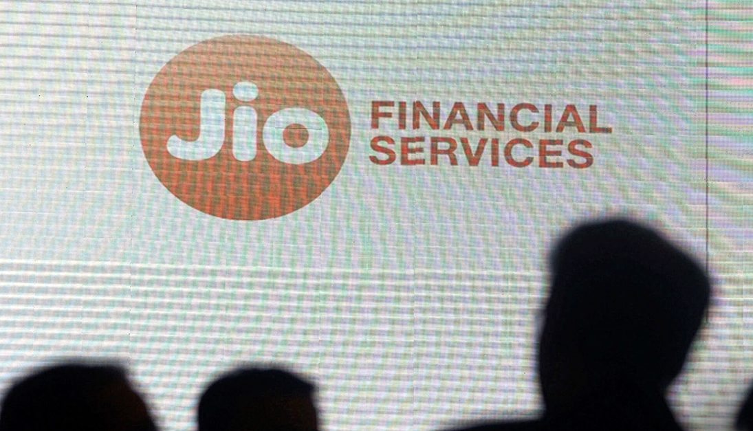 Jio Financial Shares Fall after it Denies Reports of Acquiring Paytm’s Wallet Business