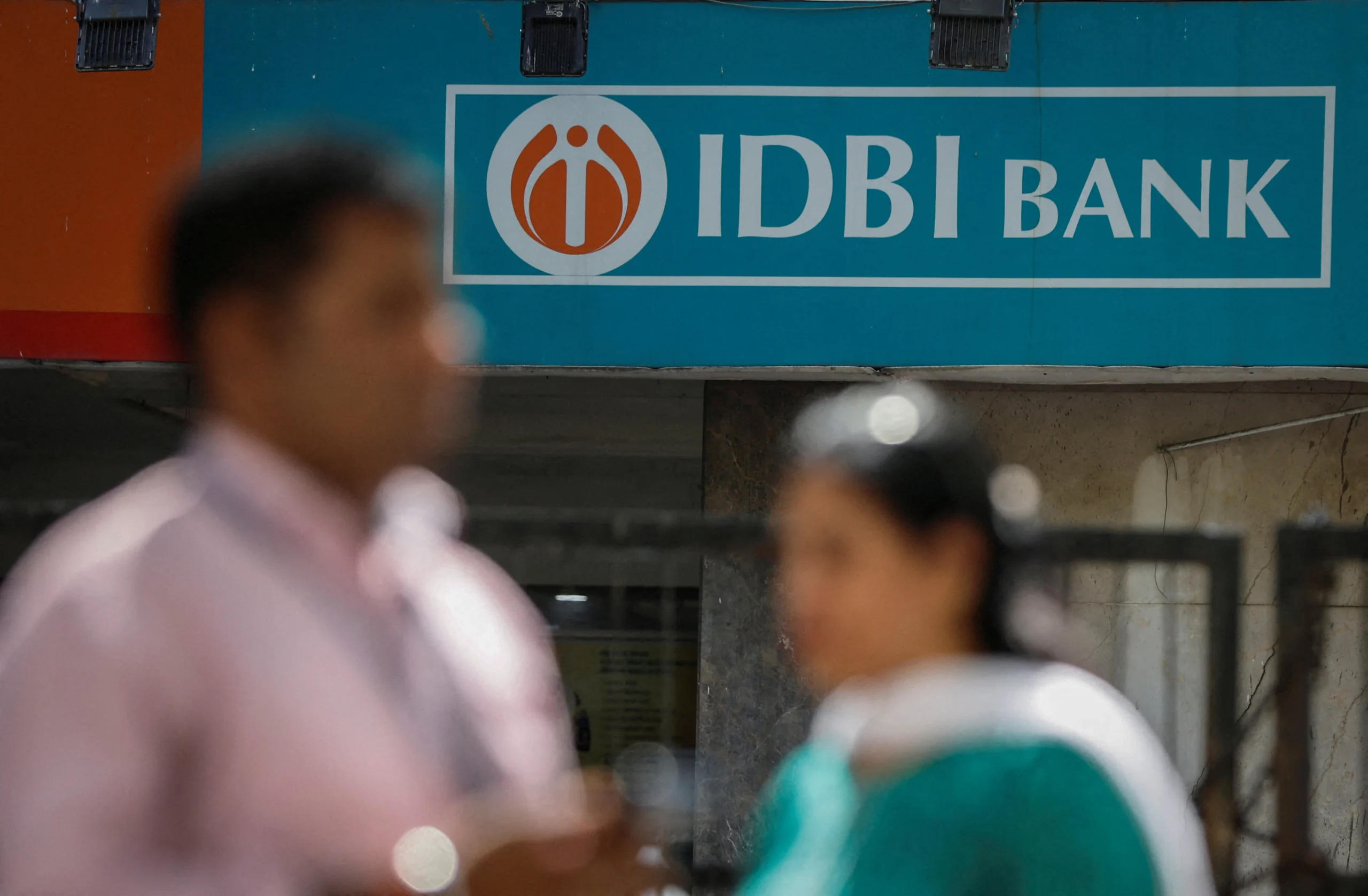 IDBI Bank Gains Nearly 4% on Privatisation Revival Reports