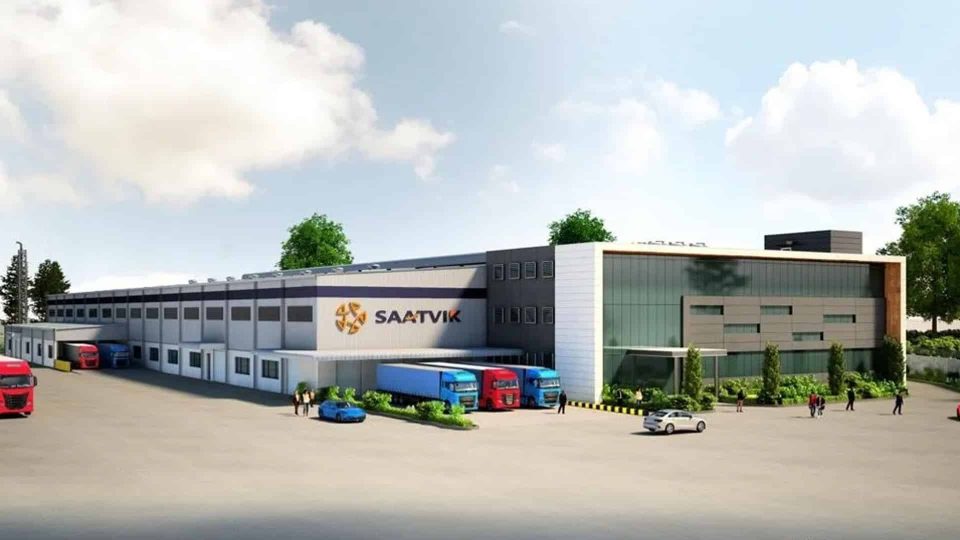 Saatvik Solar Industries will finish and deliver the solar panels between December 2025 and March 2026.